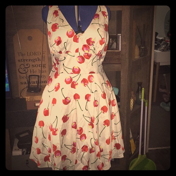 NWT TATYANA CHERRY DRESS SIZE 4X - Picture 2 of 7